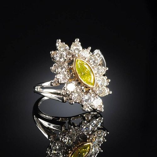 A 14K WHITE GOLD AND YELLOW DIAMOND