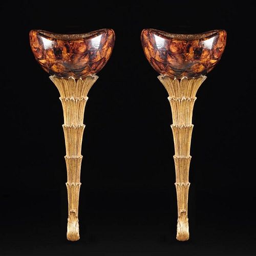 A PAIR OF HOLLYWOOD REGENCY STYLE 381df5