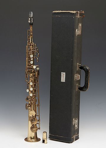 SOPRANO SAXOPHONE WITH CASE HENRI 381e31