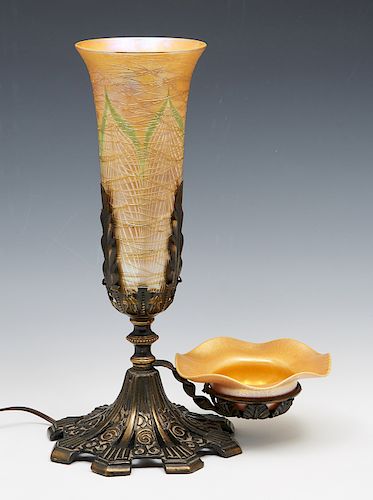 DURAND ART GLASS LAMP WITH BOWLDurand