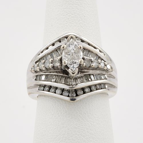 14K WHITE GOLD DIAMOND RING14k 381eee