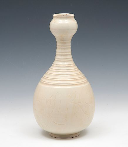 DING WARE GARLIC-MOUTH VASEDing Ware