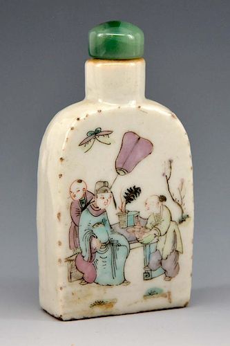 CHINESE PORCELAIN SNUFF BOTTLE  3822a8