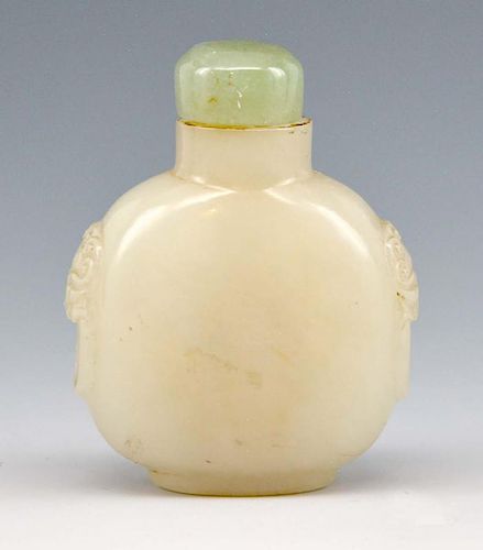 CHINESE SNUFF BOTTLE, JADE OR HARD