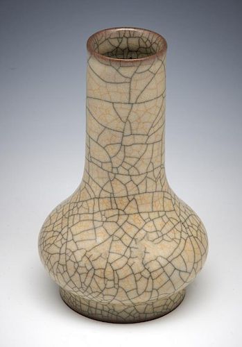 CHINESE CRACKLE GLAZED BOTTLE VASEChinese 3822e5