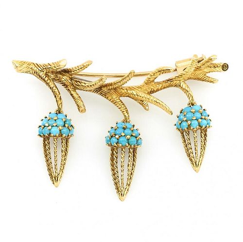 18K YELLOW GOLD AND TURQUOISE BROOCH.18k