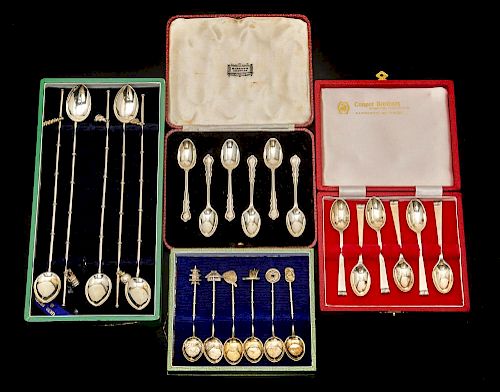 4 STERLING SPOON SETS IN CASES4 3823b7