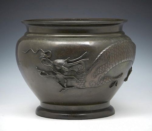 LARGE BRONZE BOWL ENCIRCLED BY A DRAGON,
