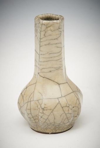 CHINESE LOBED BOTTLE VASE Chinese 382439