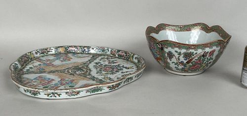 TWO CHINESE FAMILLE ROSE PORCELAIN 382570