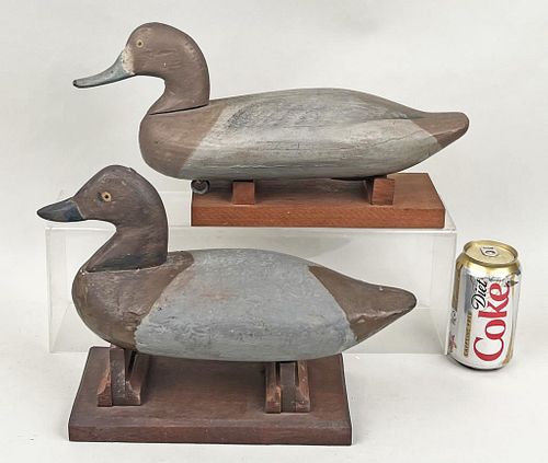 TWO CARVED AND PAINTED DUCK DECOYSon