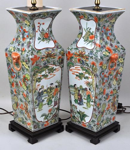 PAIR CHINESE PORCELAIN FAMILLE 382685