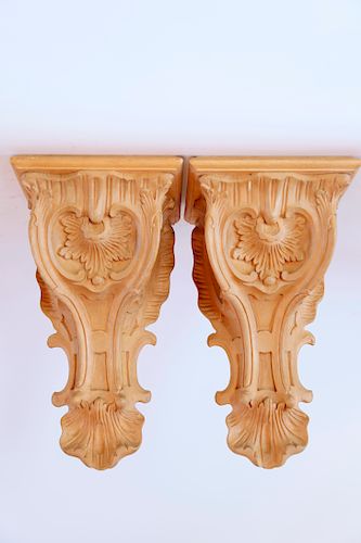 PAIR OF ITALIAN CARVED WOOD BRACKETSPair