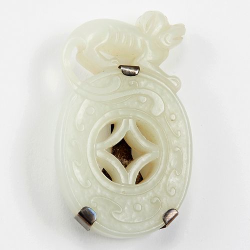 CHINESE WHITE JADE DOG PENDANT 3801be