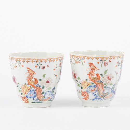 PAIR OF 18TH C CHINESE PORCELAIN 3801cd
