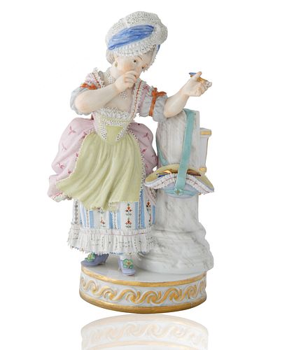 MEISSEN PORCELAIN FIGURINE OF A 380390