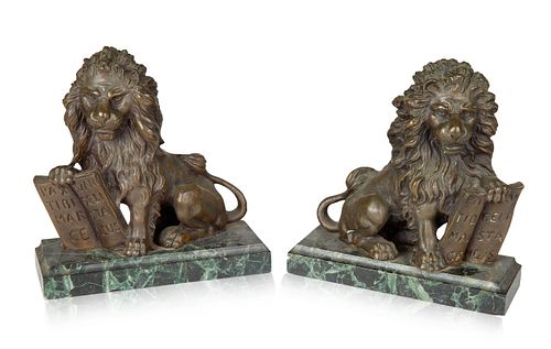 A PAIR OF FRENCH LION BRONZE AND 3804e2