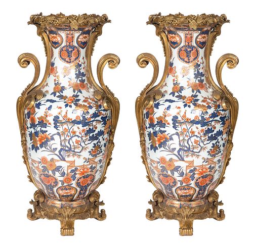 A PAIR OF CHINESE ORMOLU-MOUNTED