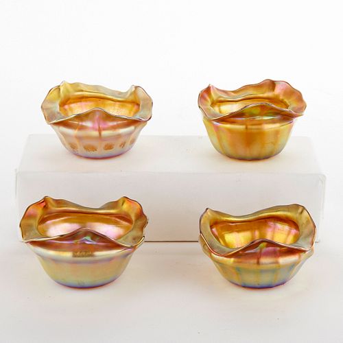 SET OF 4 QUEZAL GLASS NUT DISHESQuezal 380956