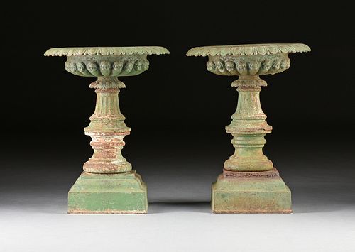 A PAIR OF NEOCLASSICAL STYLE GREEN 380ddd