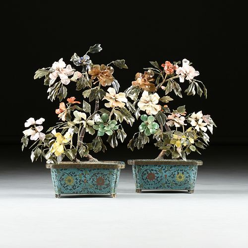 A PAIR OF VINTAGE CHINESE JADE