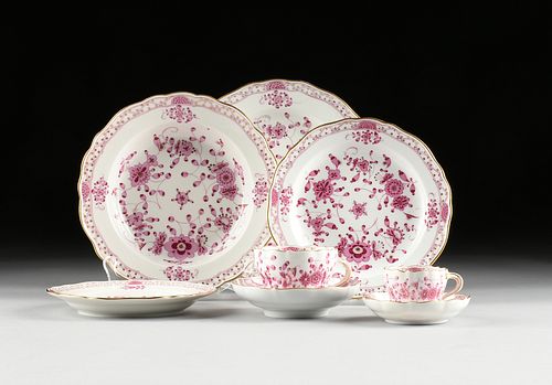 A SEVENTY THREE PIECE MEISSEN PURPLE 380f8b