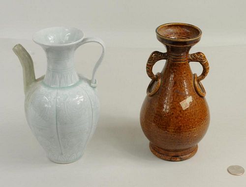 TWO CHINESE POTTERY CONTAINERSTwo 3837e0