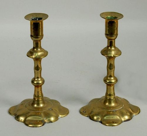 PAIR QUEEN ANNE BRASS PETAL BASE 383901