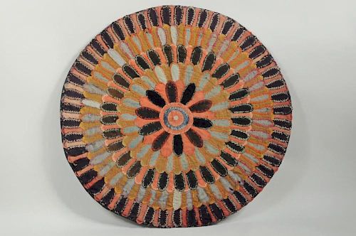 ROUND APPLIQUE PENNY RUG MOUNTED