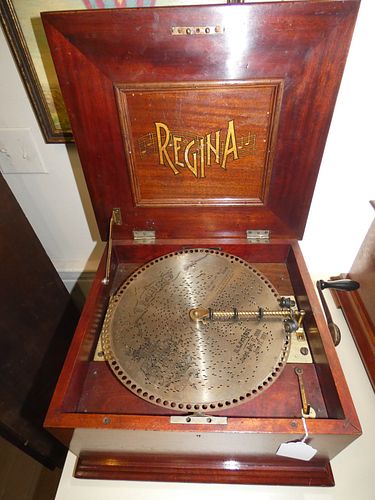 REGINA 12 INCH DISK MUSIC BOX19th century