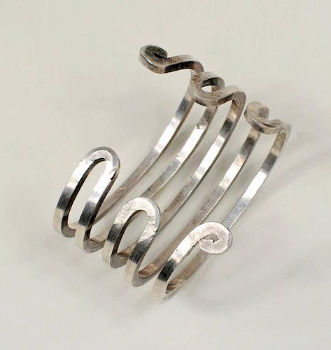 ALEXANDER S CALDER STERLING SILVER 383b34