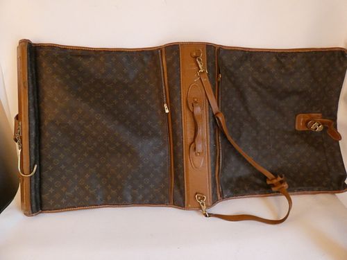 LOUIS VUITTON LUGGAGEVintage Louis