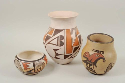 TWO VINTAGE HOPI ONE LAGUNA POTTwo 383ced