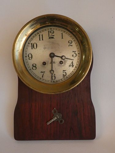 CHELSEA SHIPS CLOCK ON PLAQUEOld solid