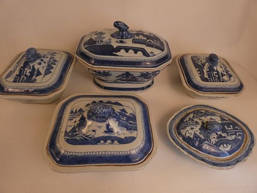 5 CHINESE CANTON SERVING PIECES19th 383ecb
