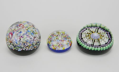 3 PERTHSHIRE ART GLASS PAPERWEIGHTS3 383f0c