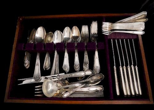 SET OF INTERNATIONAL STERLING SILVER