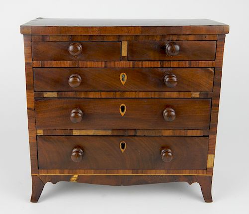 CHILDS TRANSITIONAL HEPPLEWHITE CHEST