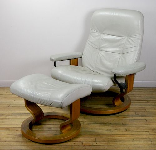 EKORNES CHAIR AND OTTOMANEkornes 38436d