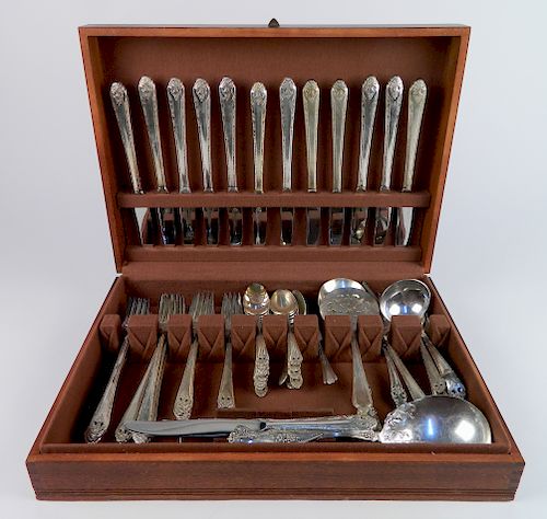 HOLMES AND EDWARD SILVER PLATE FLATWARE