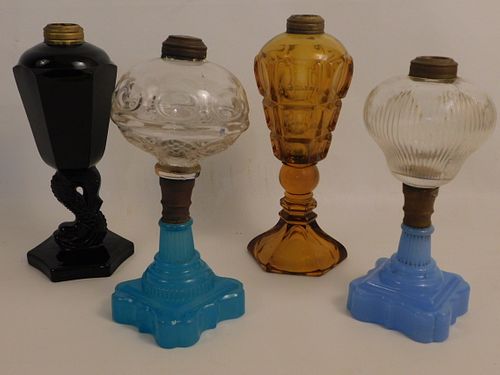 4 GLASS OIL LAMPS INCLUDING SANDWICHIncludes