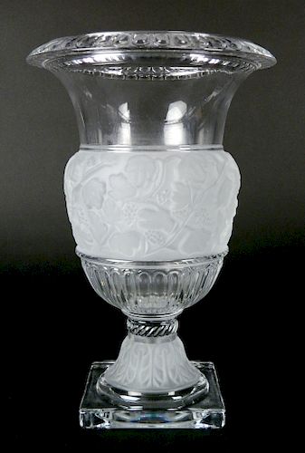 LALIQUE STYLE GLASS VASELalique style