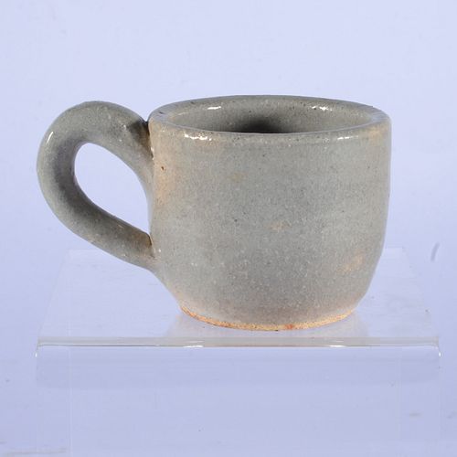 ANITA MEADERS POTTERY MUGsigned 3847a4