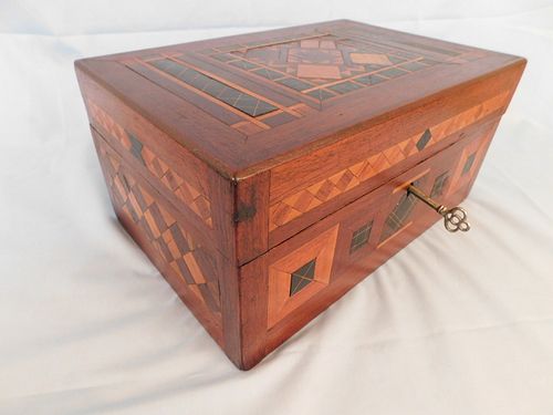 VICTORIAN MARQUETRY INLAID BOXVictorian