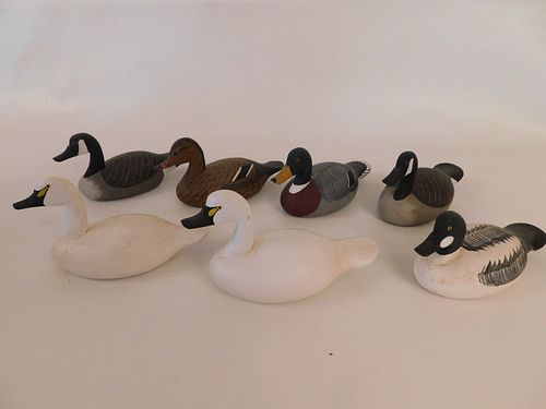 7 DECOYS BY CAPT. ROGER URIELot