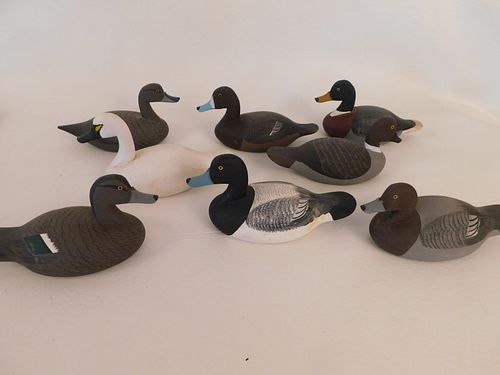 8 DECOYS BY CAPT ROGER URIELot 38489b