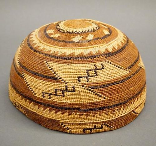 HUPA HATA circa 1920 Hupa basketry 384a59