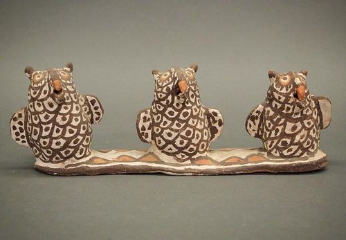 ZUNI PUEBLO OWL GROUPINGAn early 384a5f