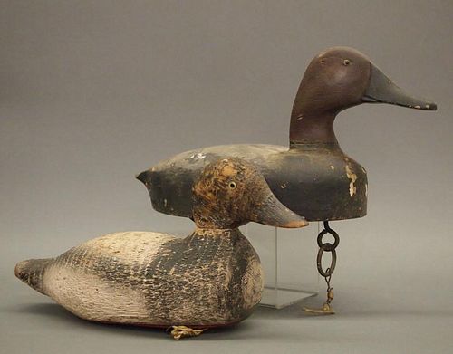 2 DUCK DECOYSTwo early 20th century 384a74