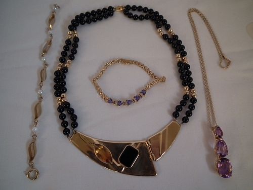 LOT 14K GOLD JEWELRYLot 14k gold